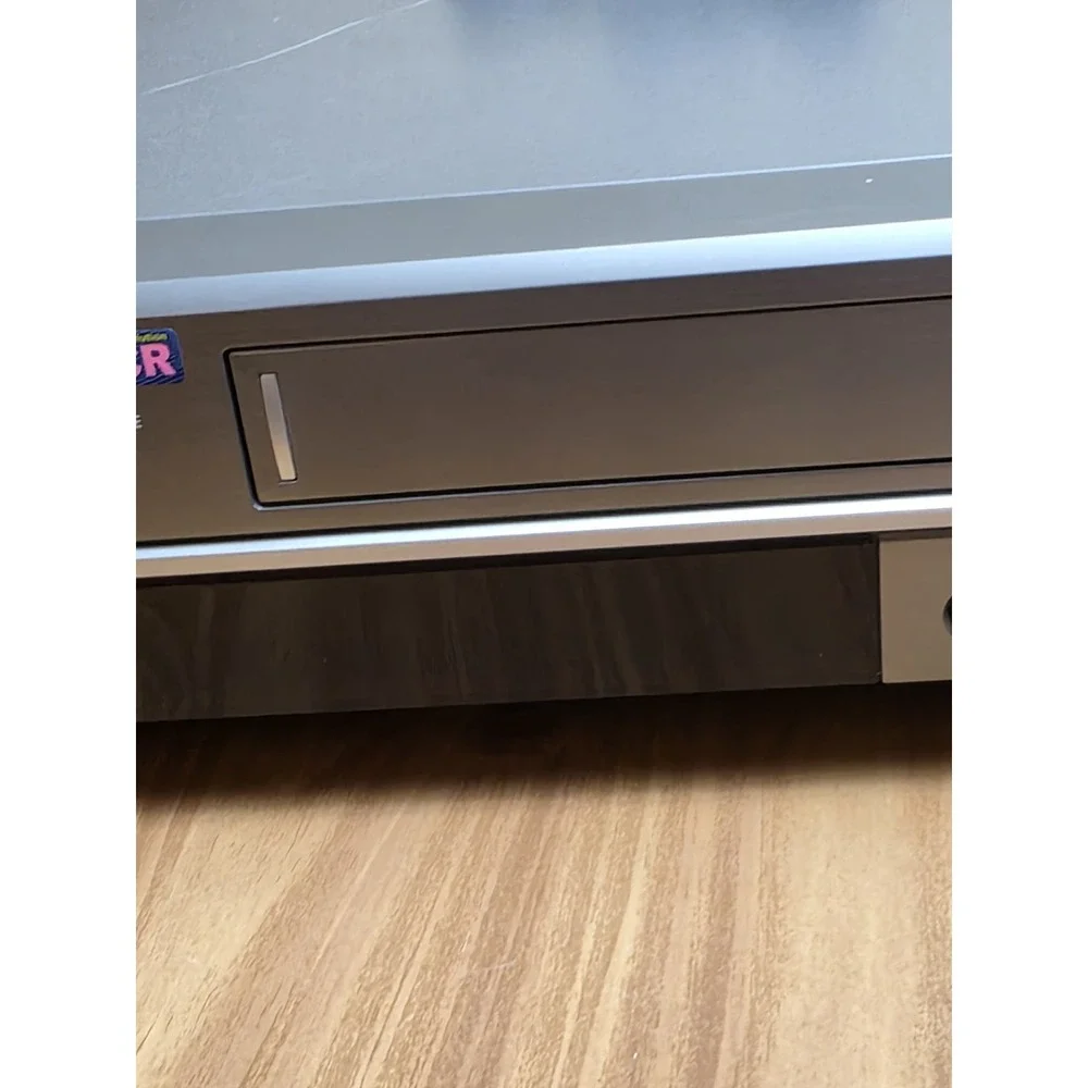 Samsung DVD-V2000 Dual DVD VCR Player Recorder Combo No Remote Phantom Surround